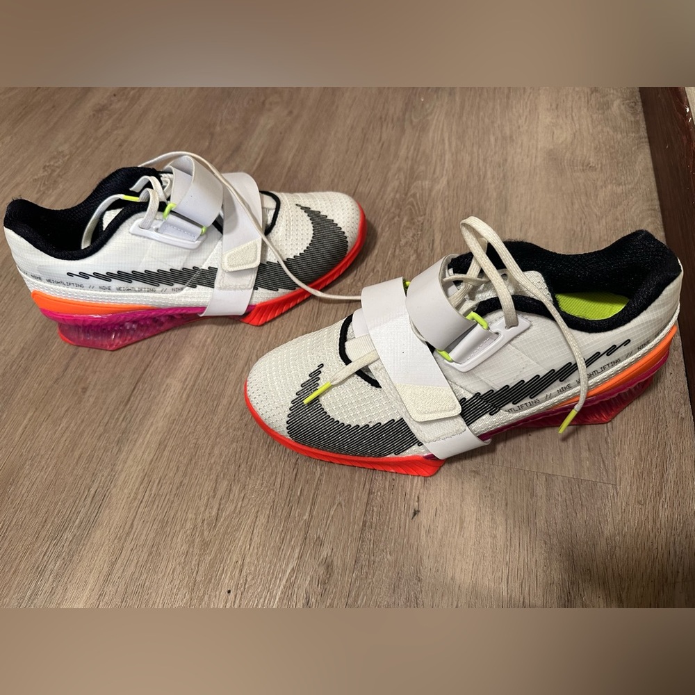 Nike Romaleos 4/weightlifting shoes. Notorious Lift Sumo Sole/deadlifting shoes